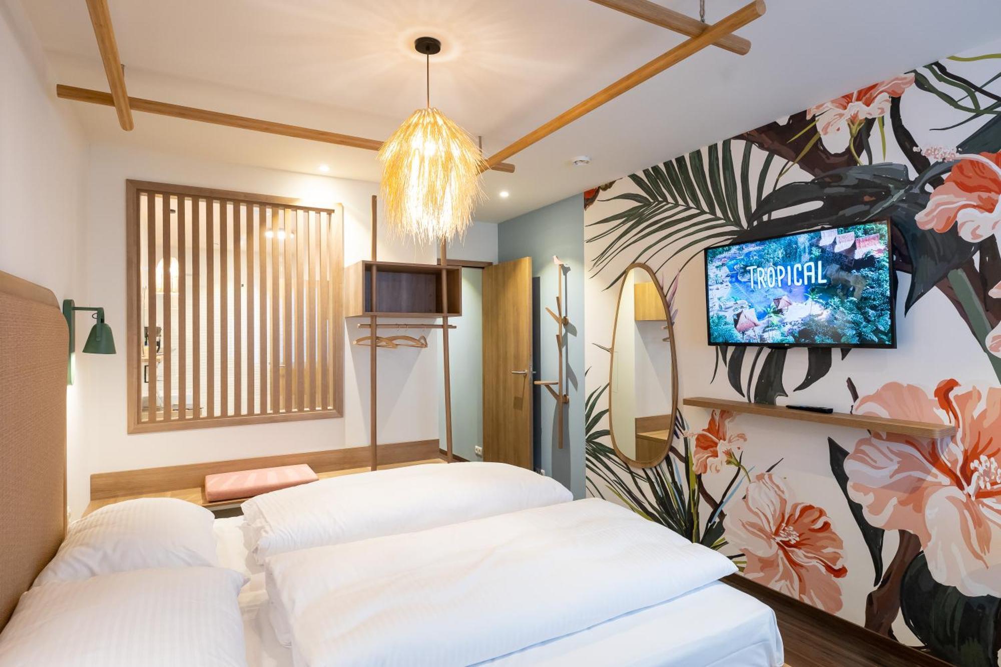Hotel Tropical Islands Krausnick Esterno foto