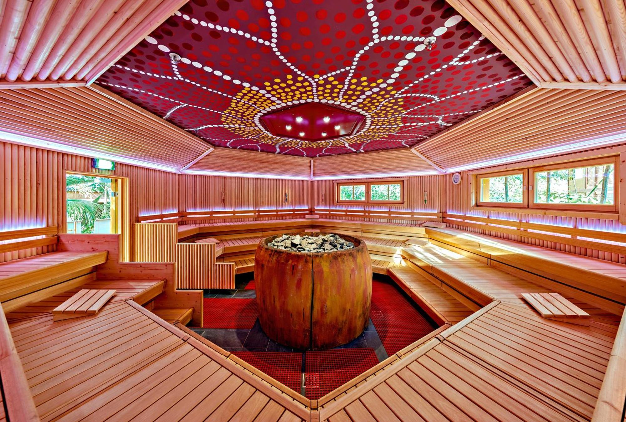 Hotel Tropical Islands Krausnick Esterno foto