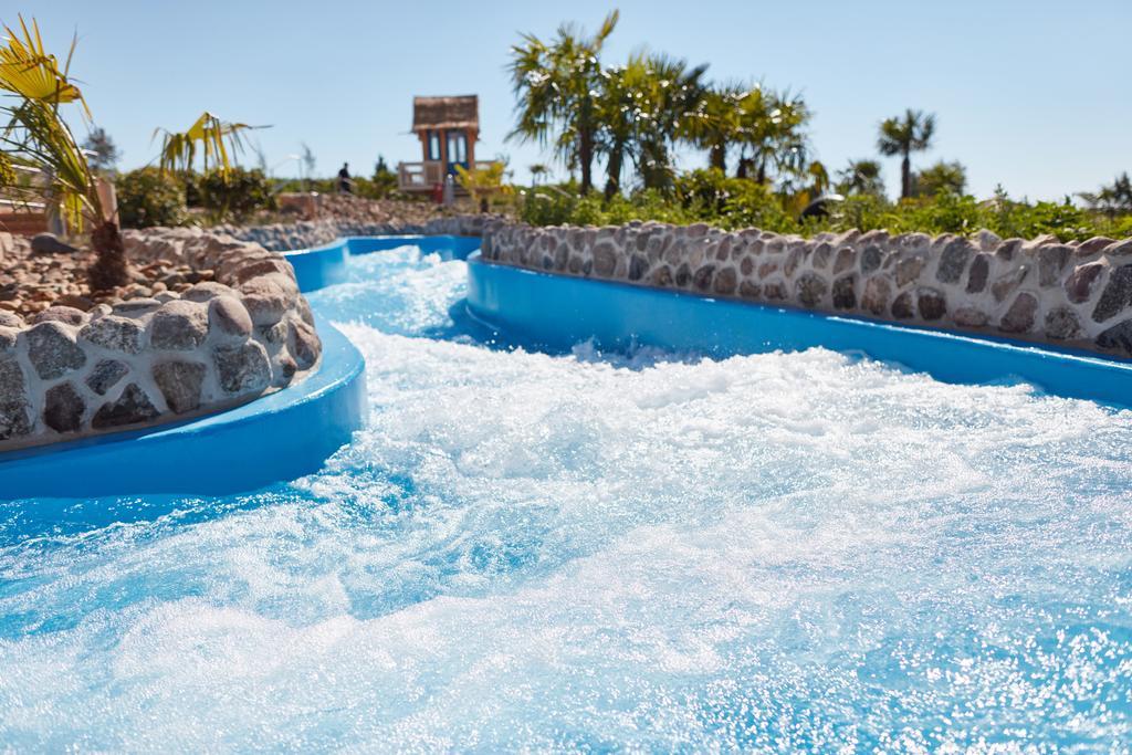 Hotel Tropical Islands Krausnick Esterno foto