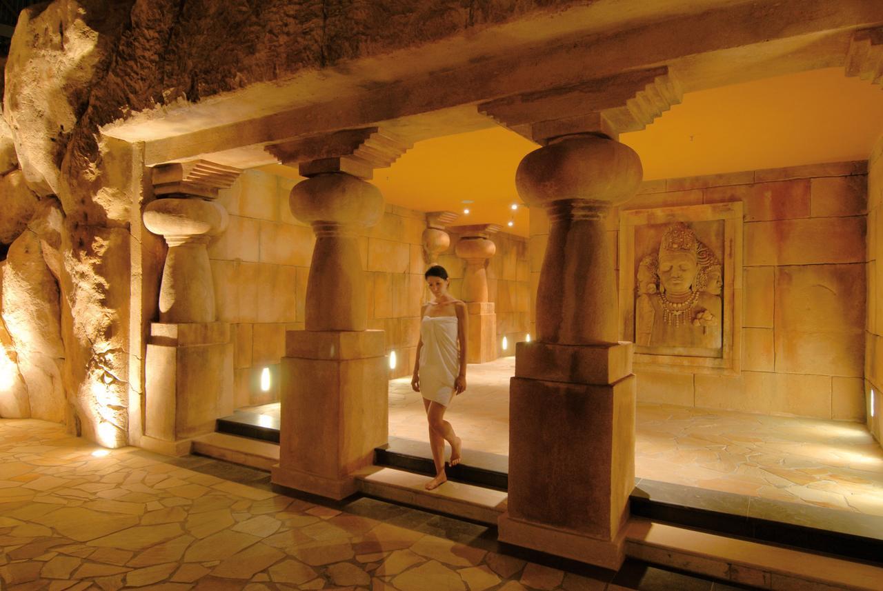 Hotel Tropical Islands Krausnick Esterno foto